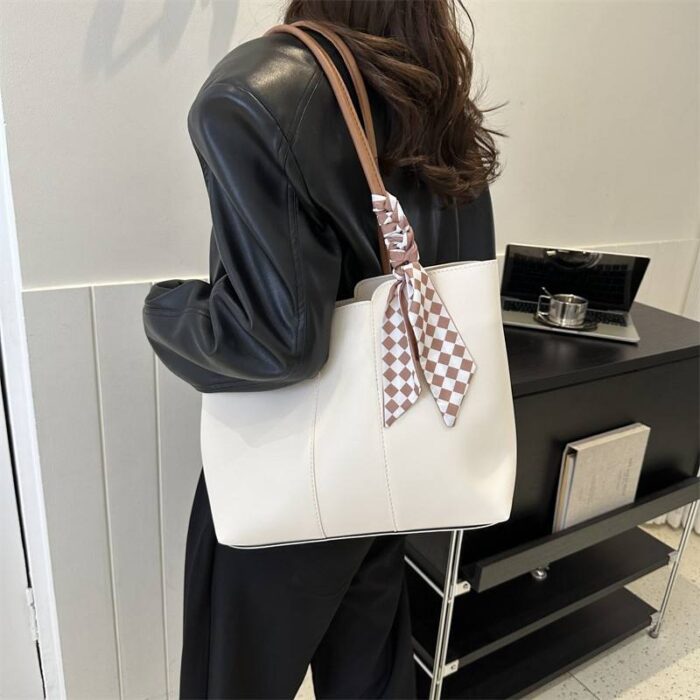Stylish Leather Large Capacity Tote Bag