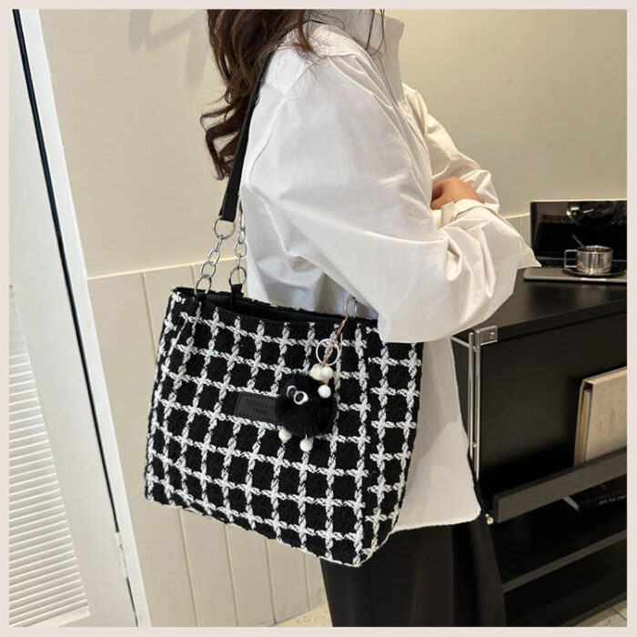 Large Capacity Summer Checkered Shoulder Tote Bag